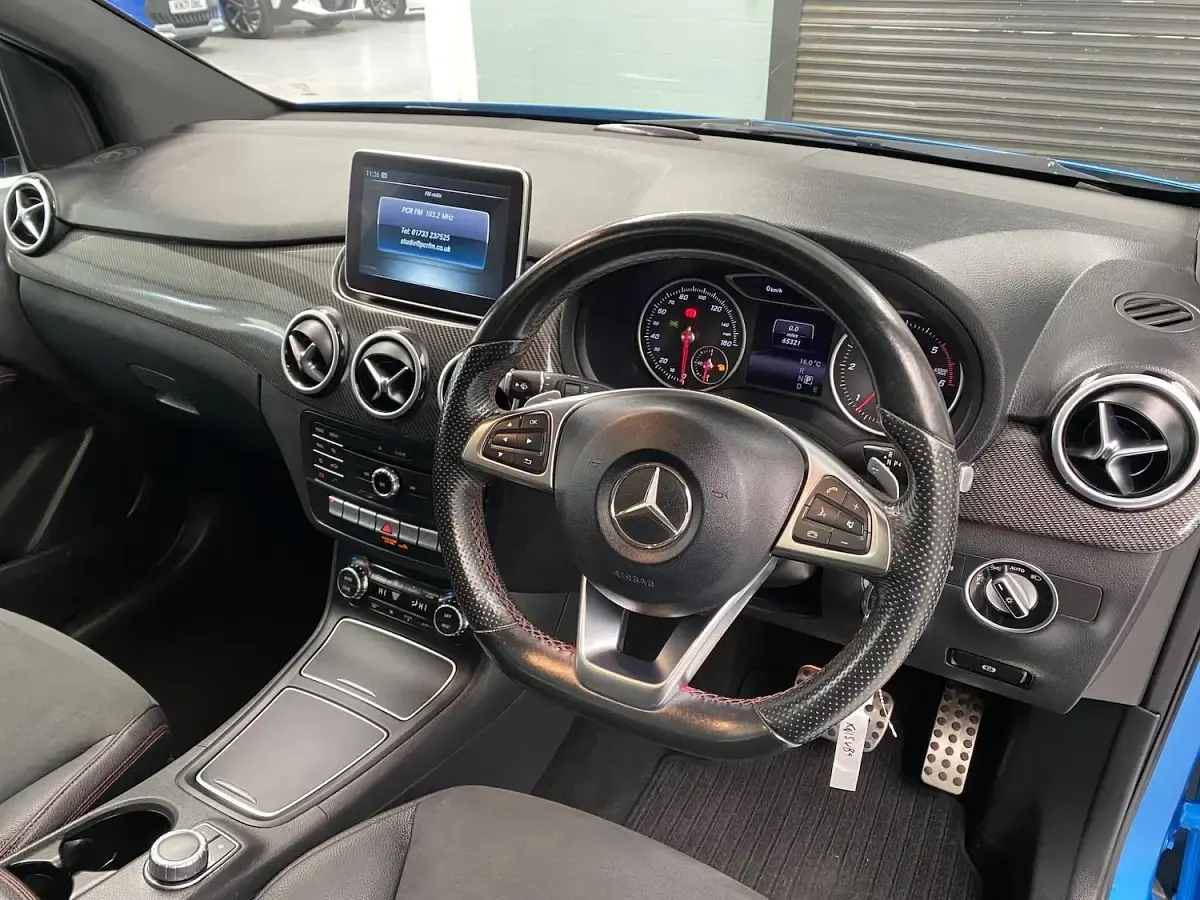 Used Mercedes B200 AMG Line Premium Plus 2015 Blue Hatchback