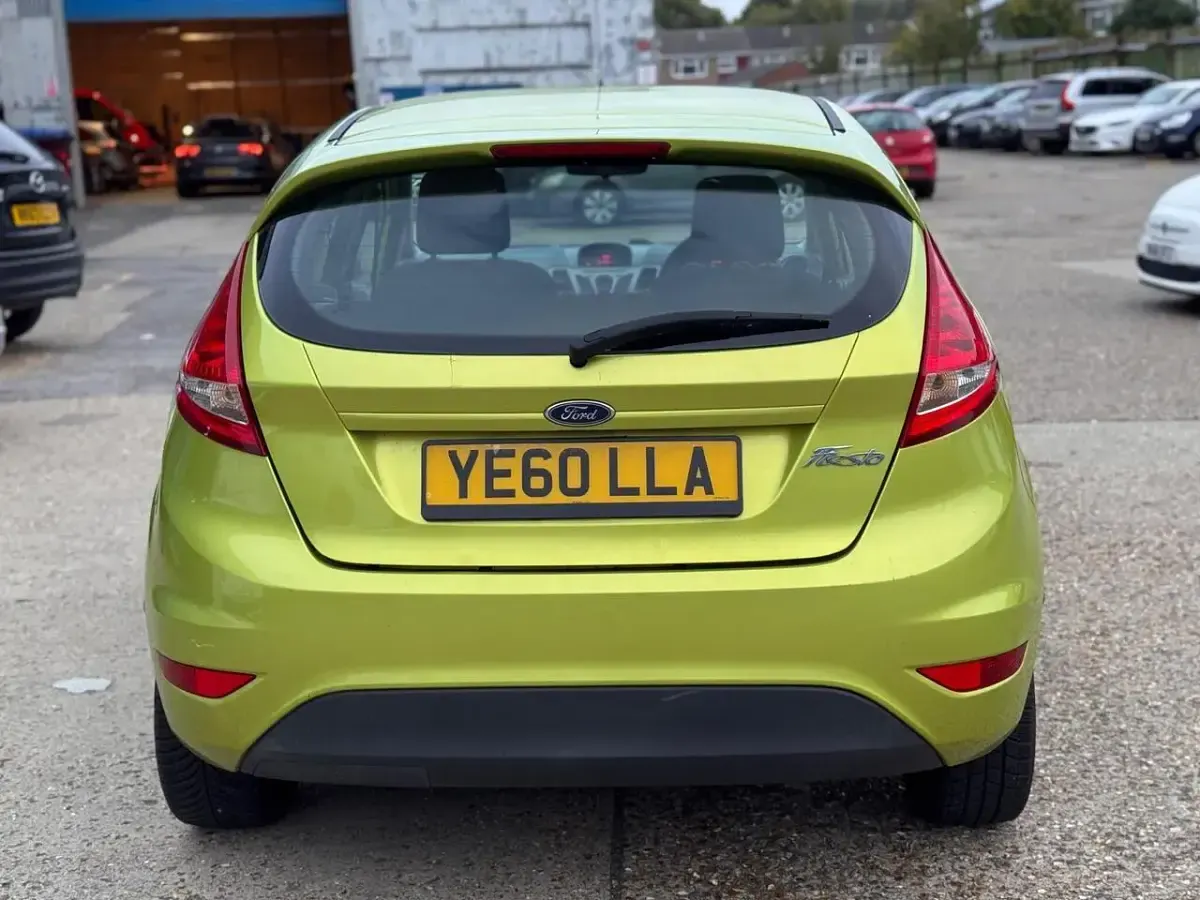 Used Ford Fiesta 2010 Green Hatchback