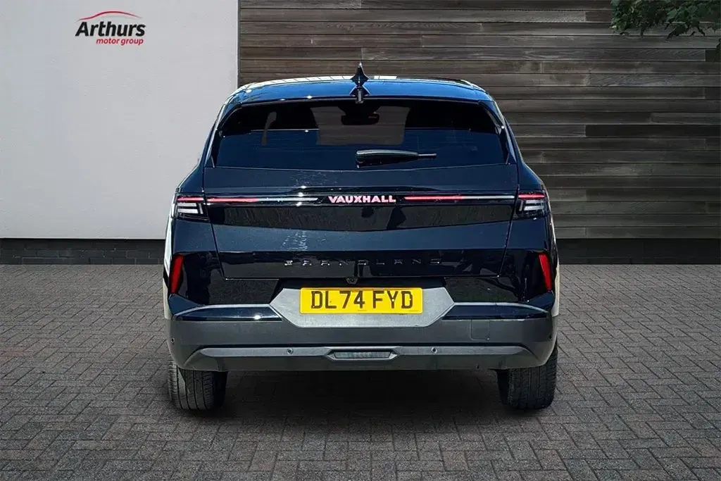 Used Vauxhall Grandland X GSe 134 HP (98 kW) 2024 Black SUV