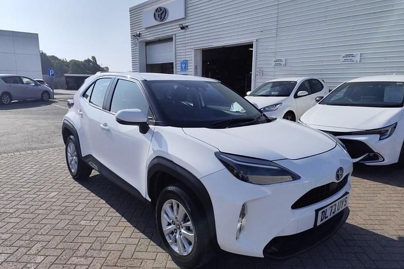 Used 2023 Toyota Yaris Hybrid SUV | £21,995 (Fair price) - Image 1/1