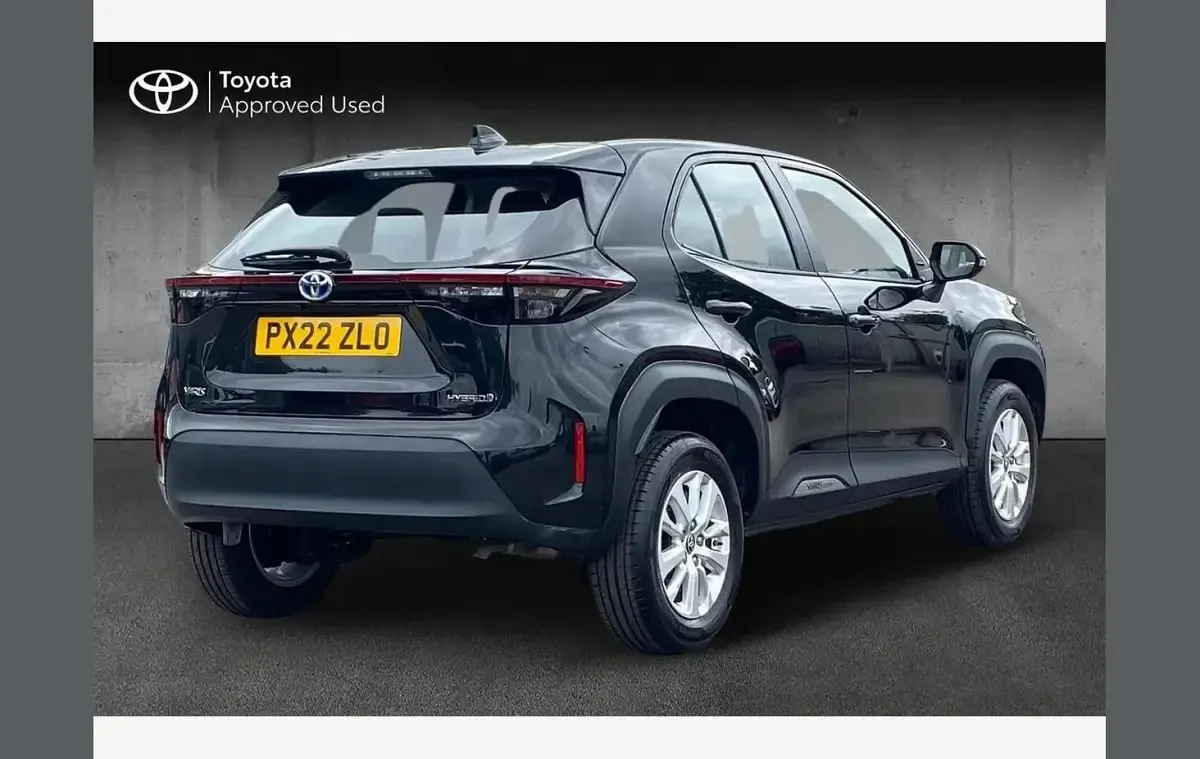 Used Toyota Yaris Cross 114 HP (83 kW) 2022 Eclipse black SUV