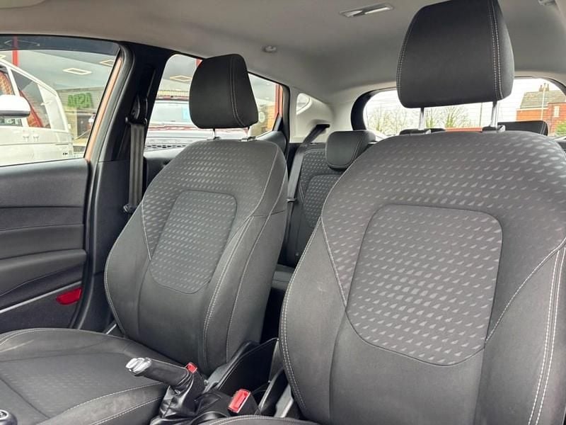 Used Ford Fiesta Zetec 85 HP (62 kW) 2019 Bronze Hatchback