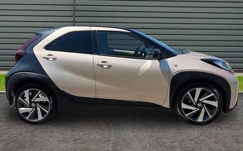 Used Toyota Aygo X 72 HP (52 kW) 2025 SUV
