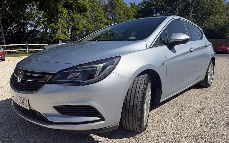 Second-hand Vauxhall Astra 110 CP (80 kW) 2017 Hatchback