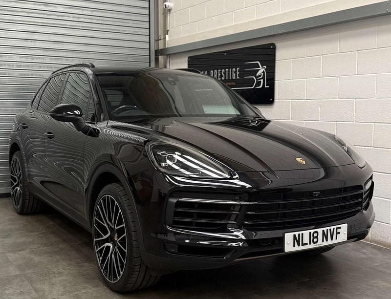 Black Used 2018 Porsche Cayenne SUV | £36,489 (Fair price) - Image 1/4