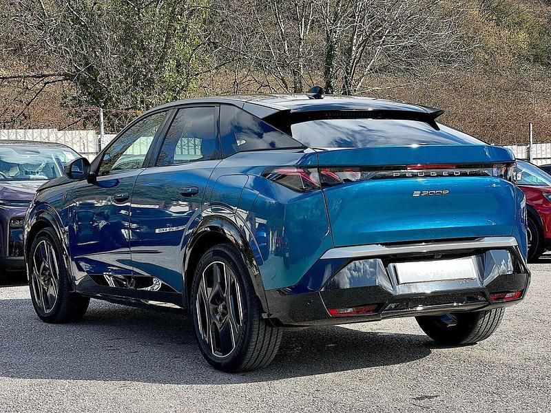 Used Peugeot e-3008 GT 152 kW (207 HP) 2024 Blue SUV
