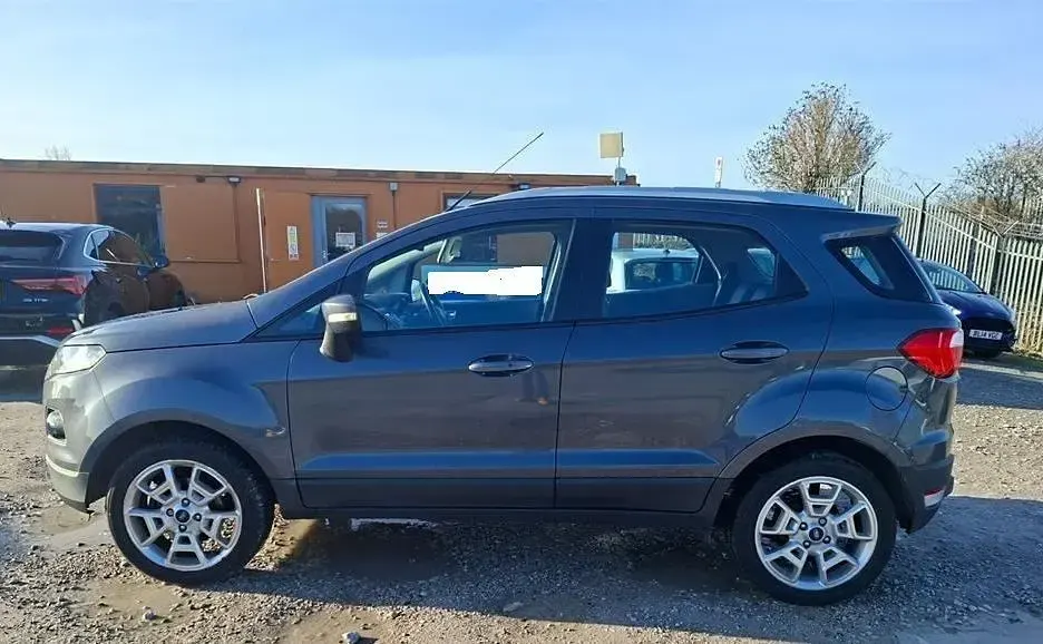 Usado Ford Ecosport Titanium 125 HP (91 kW) 2017 Cinzento SUV