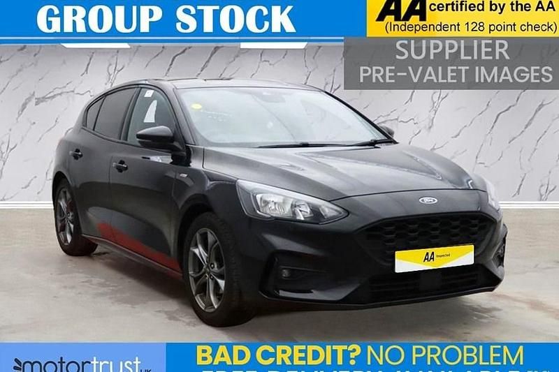 Used Ford Focus ST-Line 125 HP (91 kW) 2019 Black Hatchback
