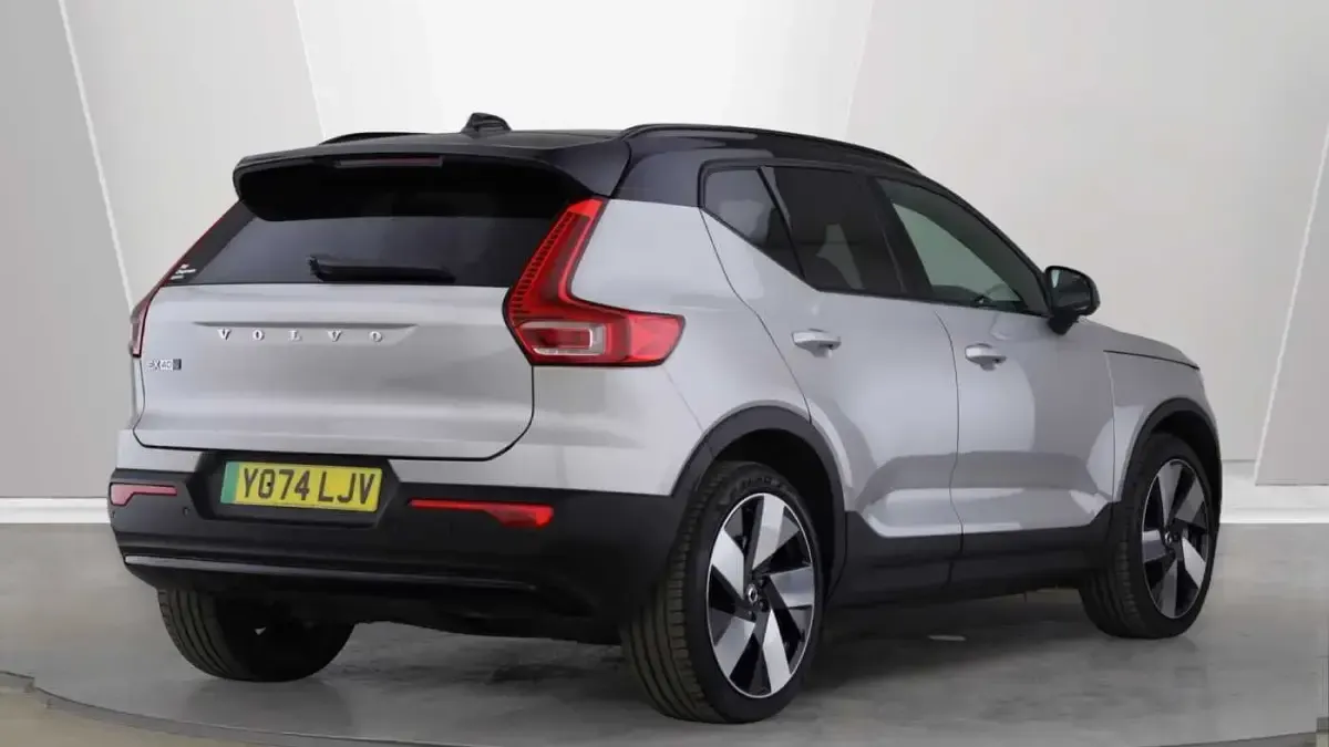 Used Volvo EX40 Ultra 300 kW (408 HP) 2025 SUV