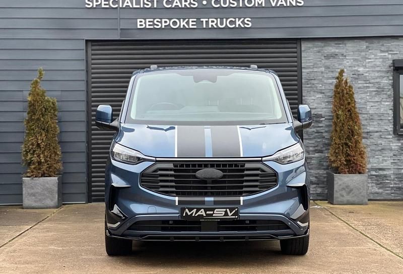 Used Ford Transit Custom Limited 150 HP (110 kW) 2024 Blue Van