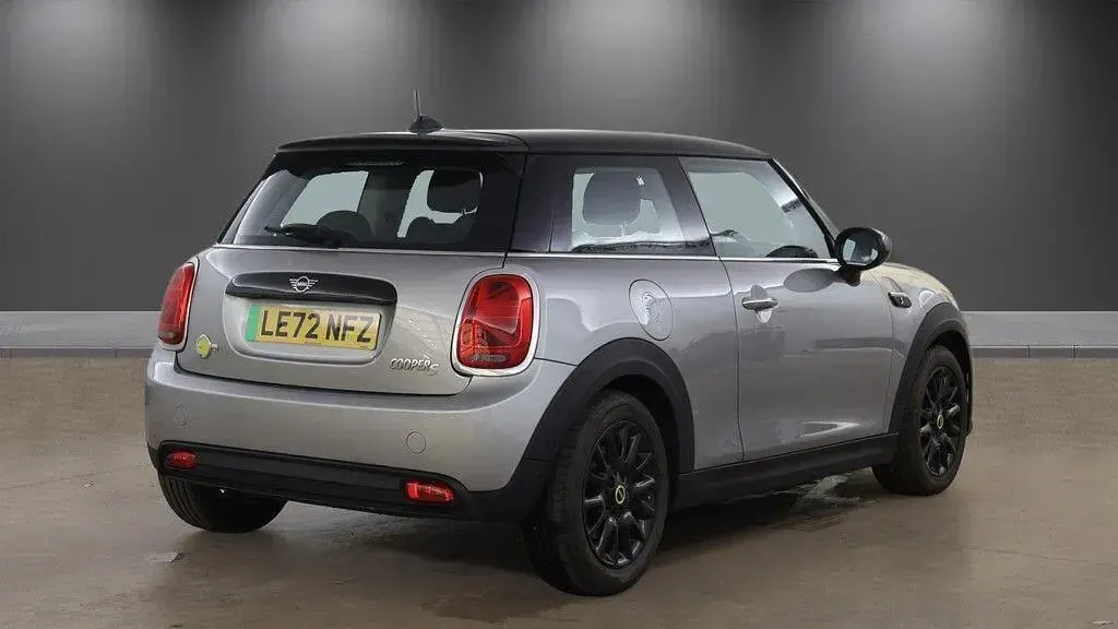 Used Mini Cooper SE Hatch 135 kW (184 HP) 2023 Silver Hatchback