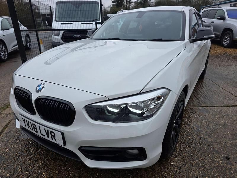Used BMW 118 Sport Line 2018 White Hatchback