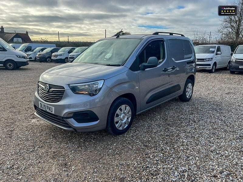 Used Vauxhall Combo Sportive 100 HP (73 kW) 2019 Grey Van