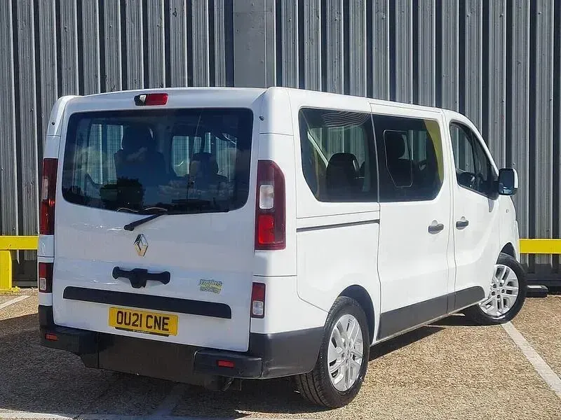 Used Renault Trafic 2021 White MPV