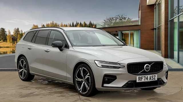 Used Volvo V60 Plus 194 HP (142 kW) 2025 Estate