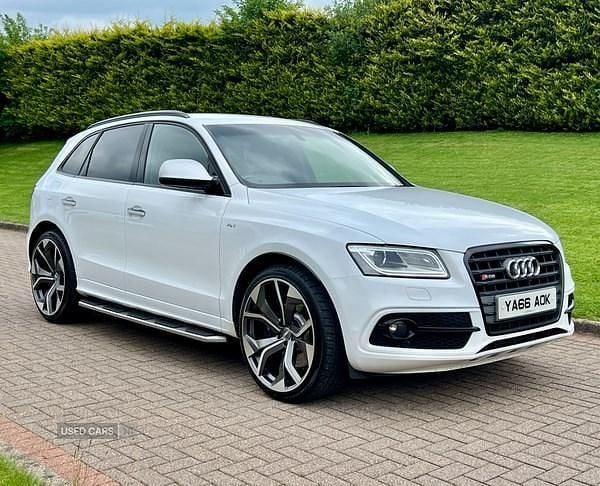 White Used 2016 Audi SQ5 Design SUV | £15,195 (Fair price) - Image 1/4