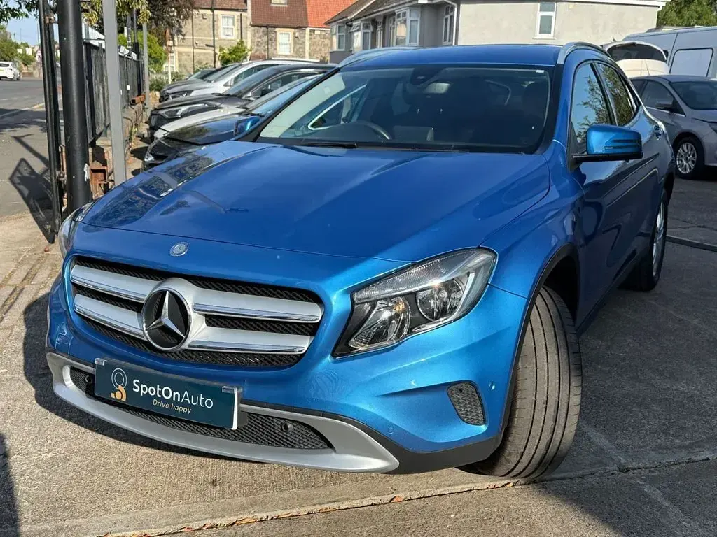 Used Mercedes GLA250 Executive 211 HP (155 kW) 2016 Blue SUV