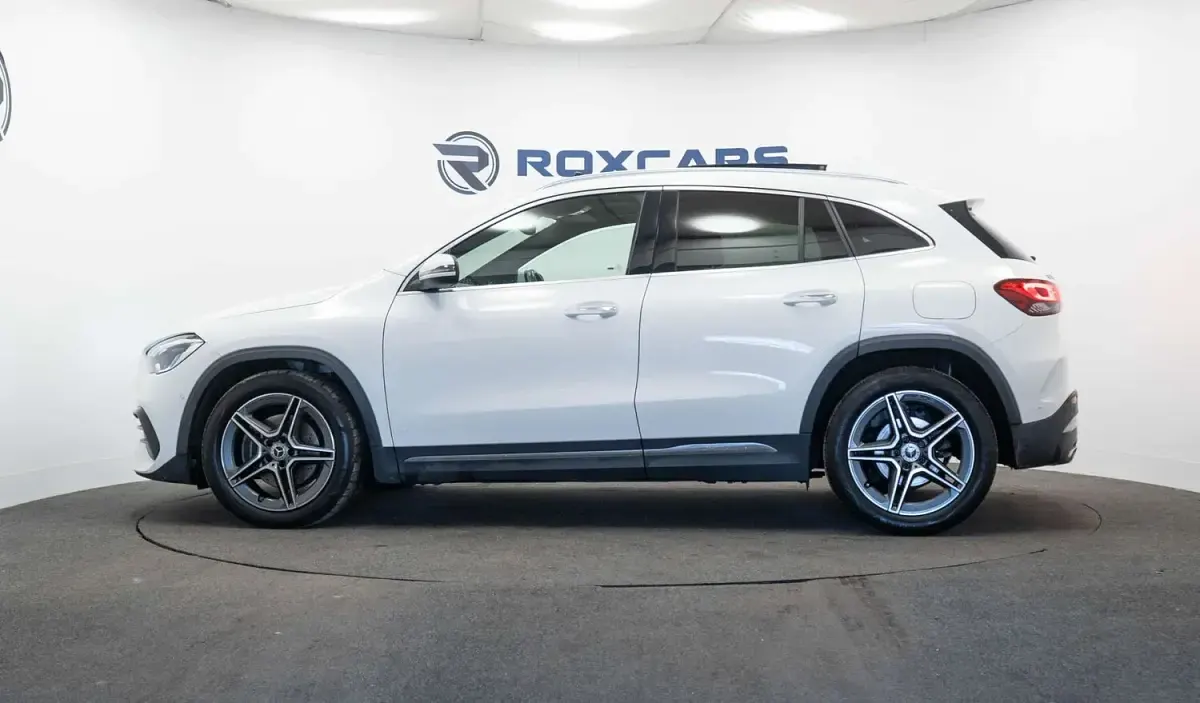Used Mercedes GLA180 AMG Line Premium Plus 136 HP (100 kW) 2021 White SUV