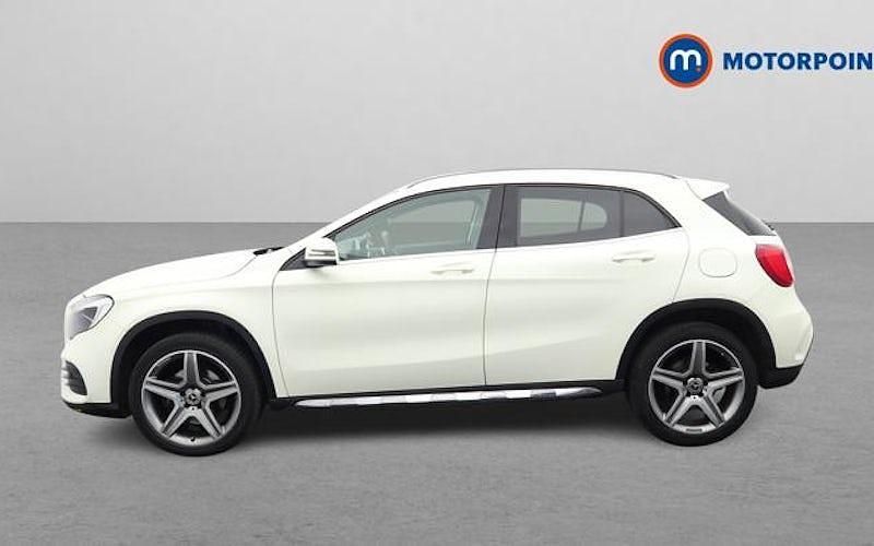 Used Mercedes GLA220 AMG line 177 HP (130 kW) 2017 White SUV