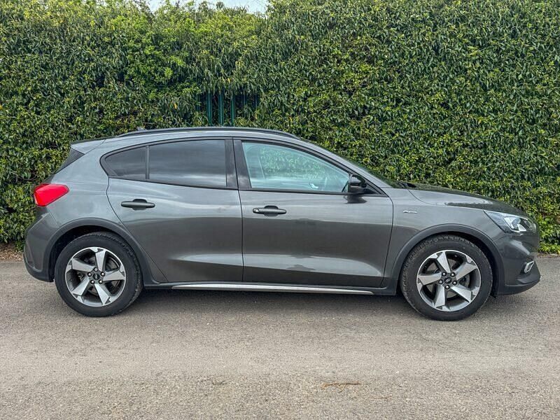 Used Ford Focus Active 125 HP (91 kW) 2019 Grey Hatchback