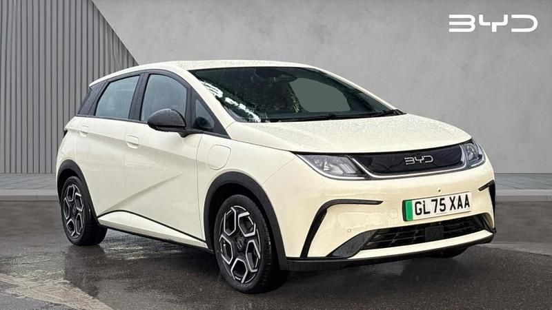 Used BYD Dolphin Comfort 150 kW (204 HP) 2025 Solid  cream white Hatchback