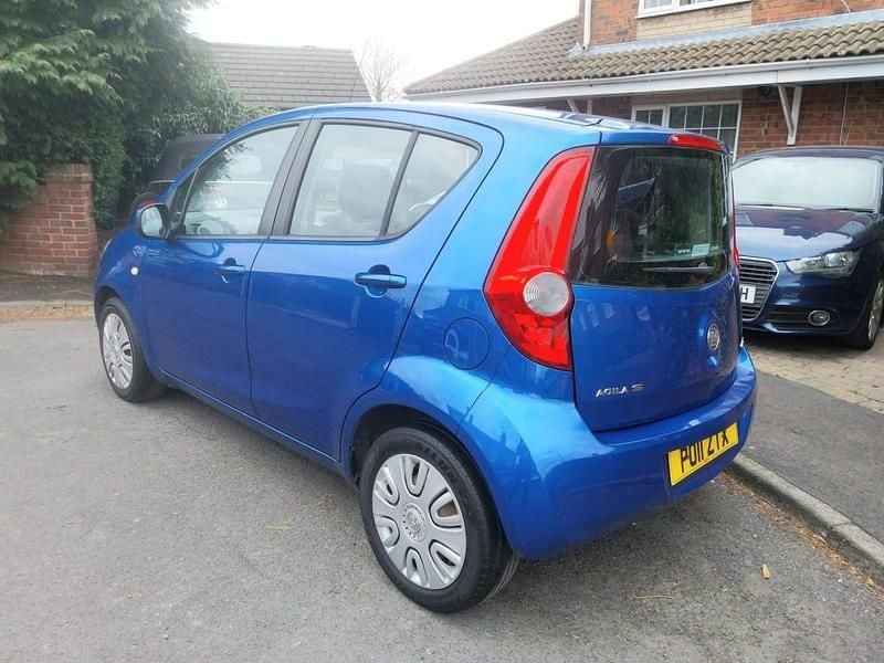 Second-hand Vauxhall Agila S 65 CP (47 kW) 2011 Albastru Monovolum