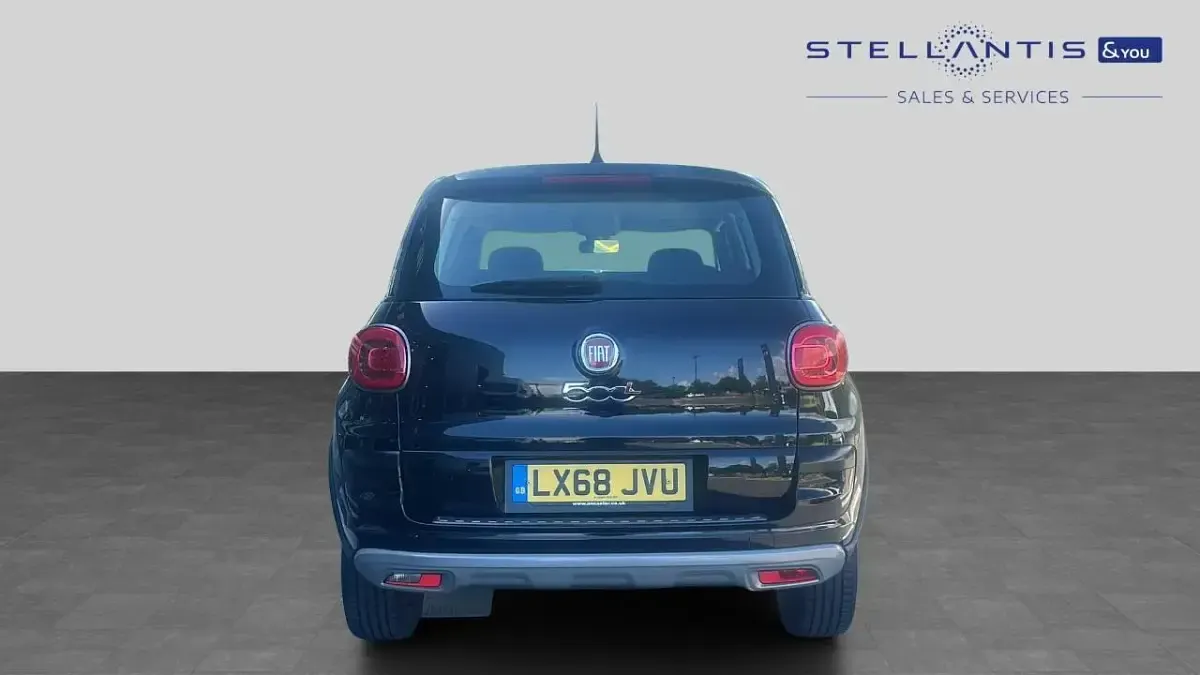 Used Fiat 500L Cross 95 HP (69 kW) 2018 Black MPV