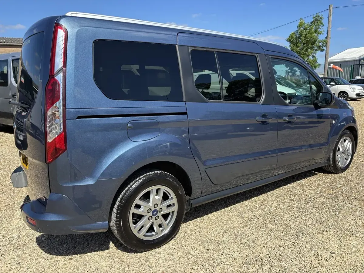 Used Ford Grand Tourneo Connect Titanium 2020 Blue MPV