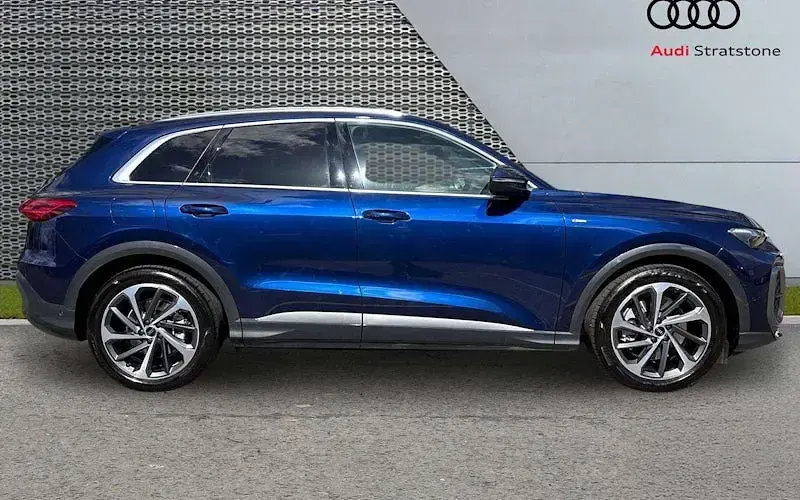 Used Audi Q5 S-Line 204 HP (150 kW) 2026 Blue SUV