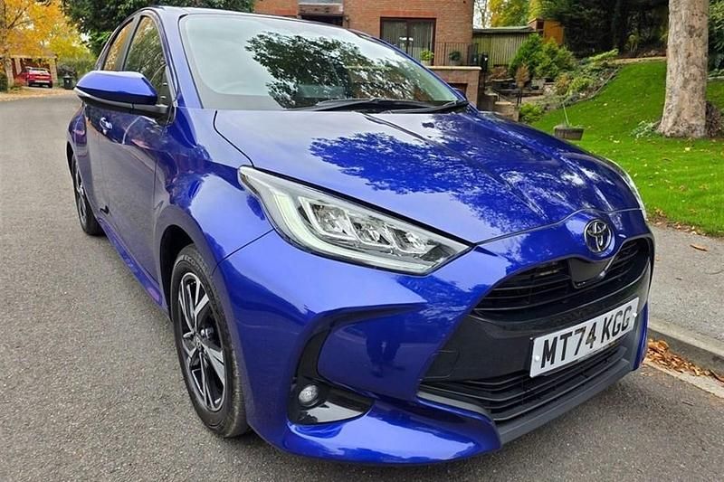 Used 2024 Toyota Yaris Hybrid Design | £19,495 (Fair price) - Image 1/1
