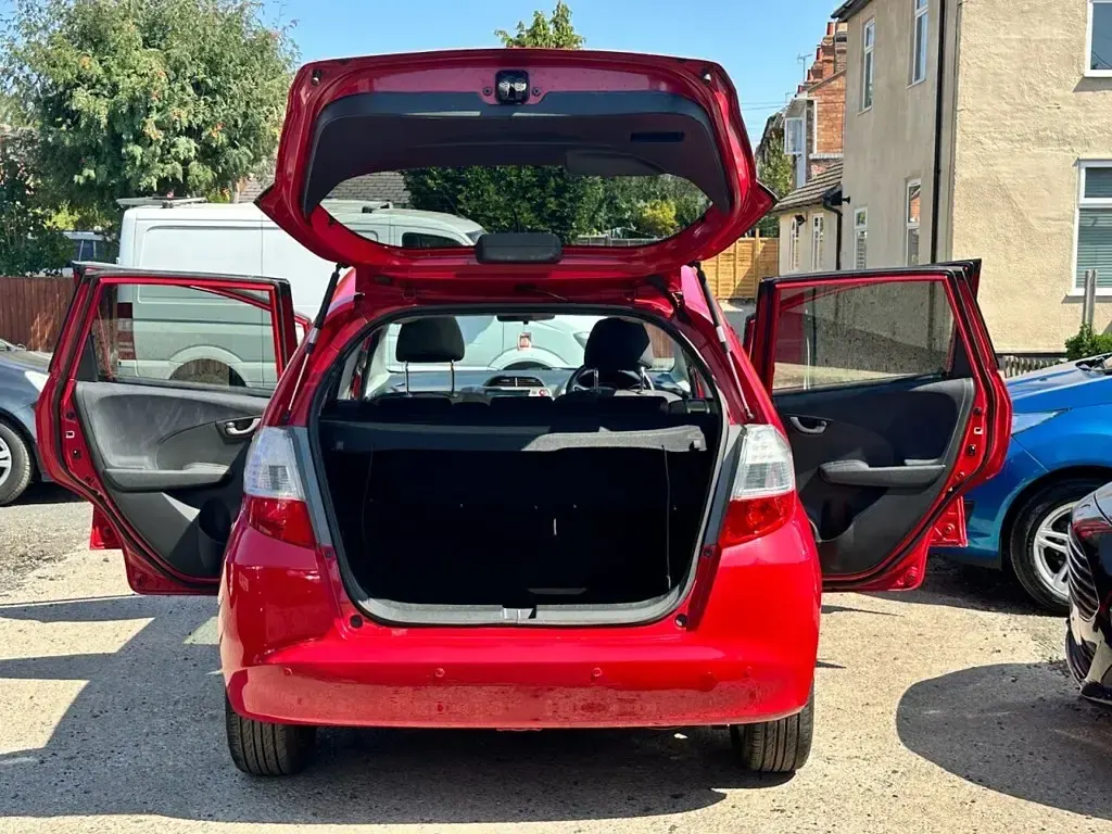 Used Honda Jazz EX 100 HP (73 kW) 2009 Red Hatchback