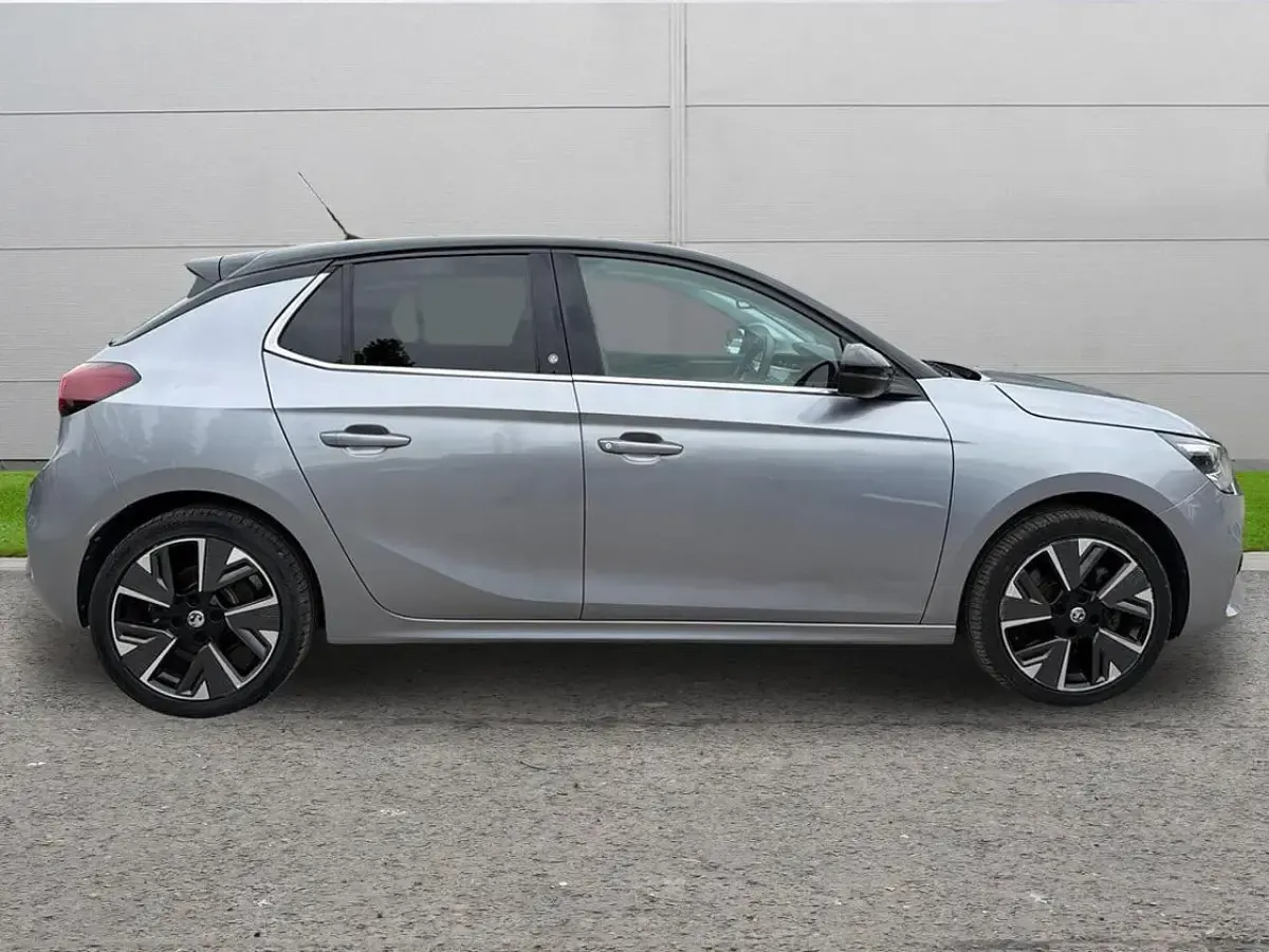 Second-hand Vauxhall Corsa-e Elite 98 kW (134 CP) 2021 Gri Hatchback