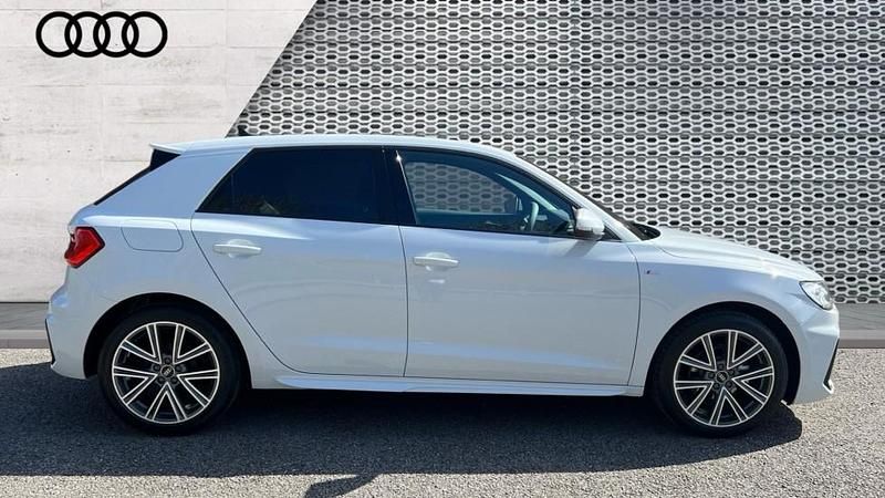 Ny Audi A1 Sportback S-Line 95 HK (69 kW) 2026 Vit Halvkombi