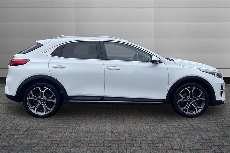 Used Kia XCeed 138 HP (101 kW) 2020 Fusion white SUV