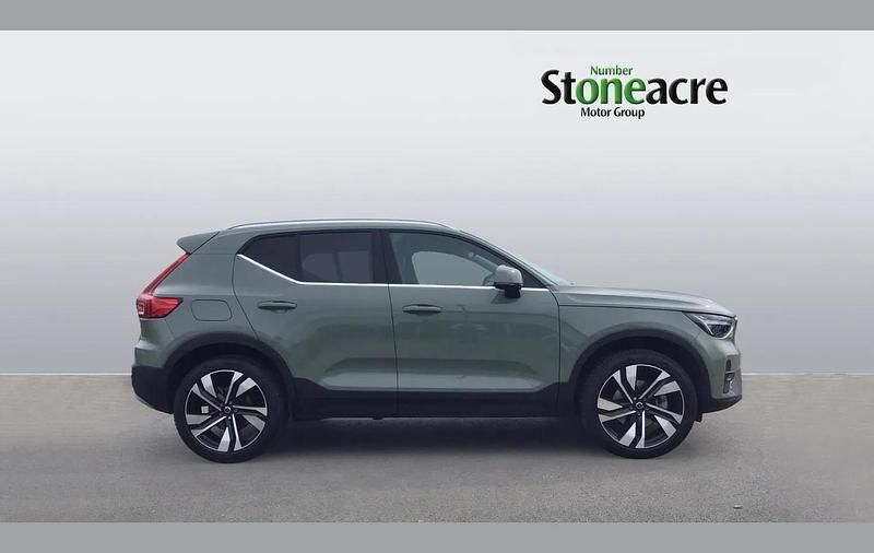 Used Volvo XC40 Ultra 161 HP (118 kW) 2025 Green SUV