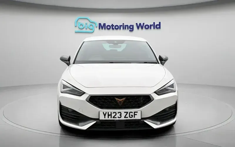 Used Cupra Leon VZ3 310 HP (228 kW) 2023 White Hatchback