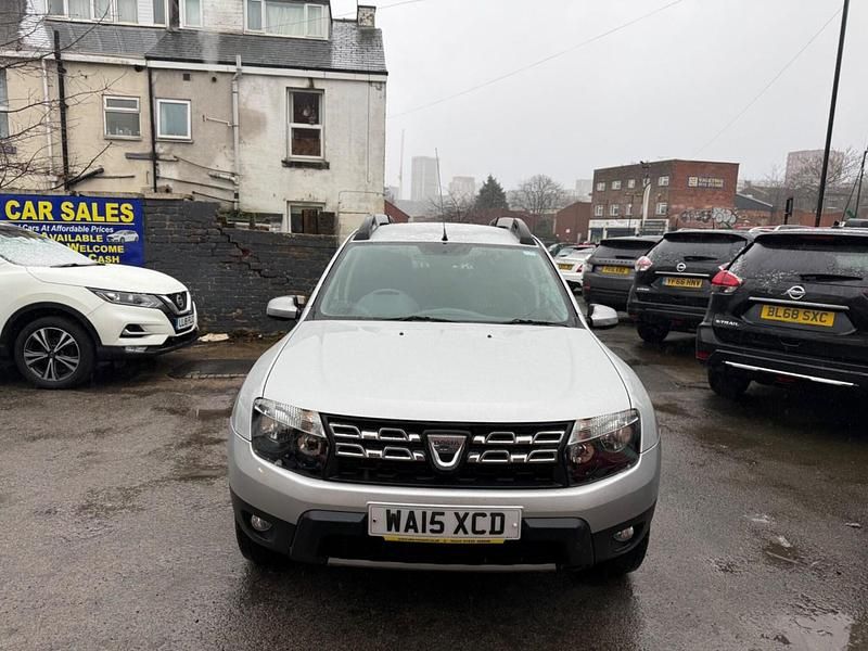 Used Dacia Duster Lauréate 2015 Silver Hatchback