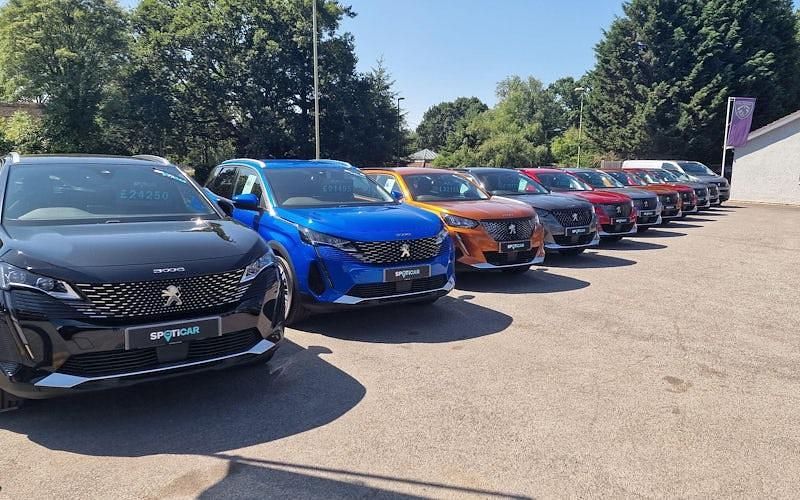 Used 2023 Peugeot e-2008 GTi SUV | £13,935 (Fair price) - Image 1/1