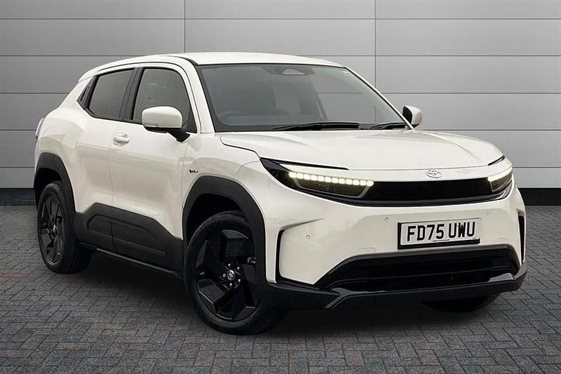 New Toyota Urban Cruiser Design 127 kW (174 HP) 2026 Unknown SUV