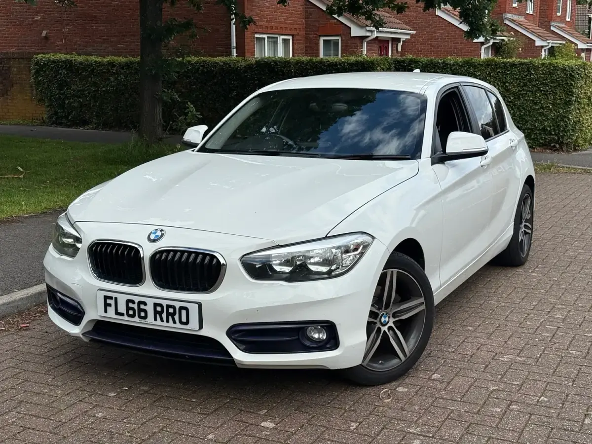 Used BMW 116 Sport Line 2016 White Hatchback