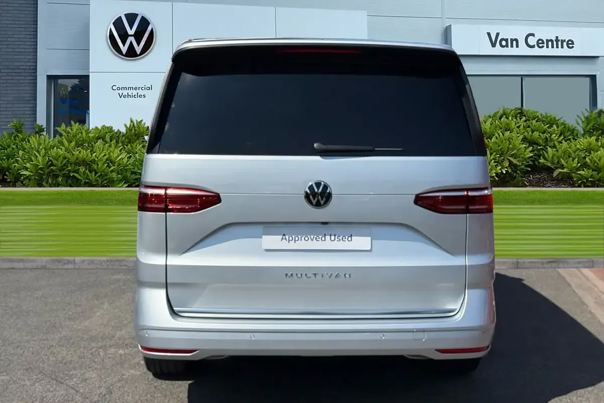 Used VW Multivan Style 150 HP (110 kW) 2025 Silver MPV