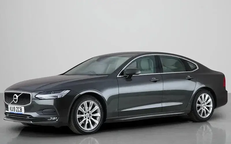 Used Volvo S90 Momentum 190 HP (139 kW) 2019 Grey Sedan