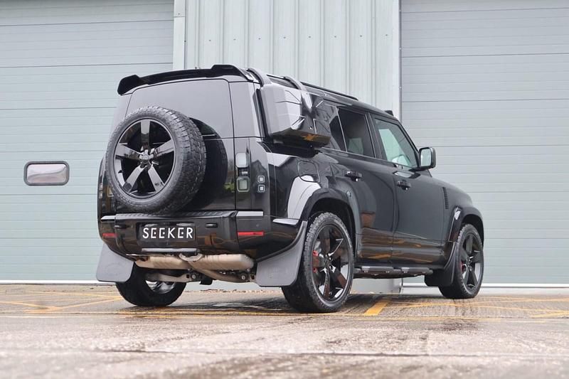 New Land Rover Defender HSE Dynamic 2025 Black SUV