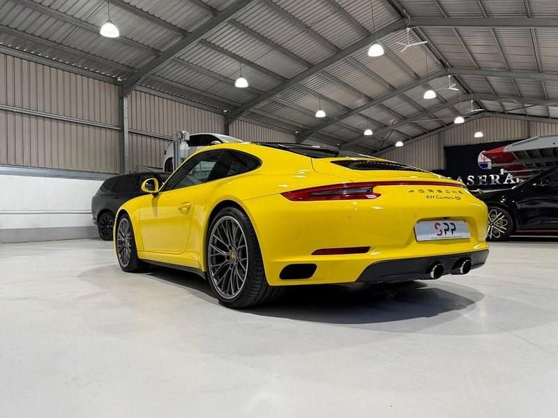 Begagnad Porsche 911 2016 Gul Sportkupé
