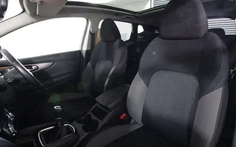Used Nissan Qashqai N-Connecta 140 HP (102 kW) 2019 White SUV