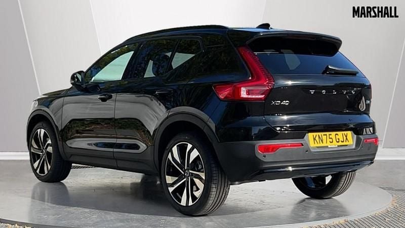 New Volvo XC40 Ultra 163 HP (119 kW) 2025 Metallic  onyx black SUV