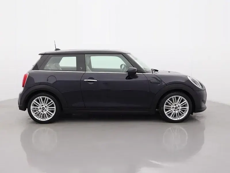 Begagnad Mini Cooper Exclusive 134 HK (98 kW) 2023 Svart Halvkombi