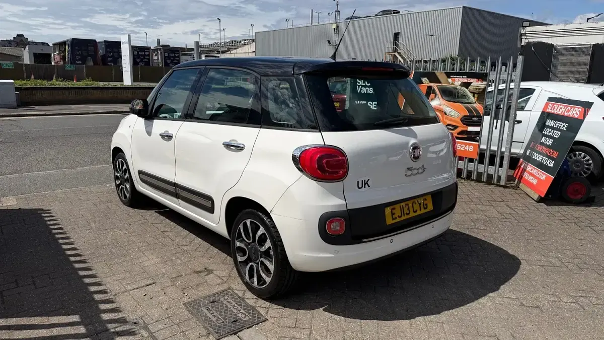 Used Fiat 500L Pop Star 95 HP (69 kW) 2013 White MPV