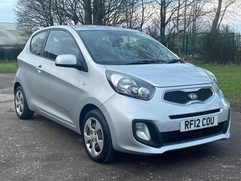 Used Kia Picanto 68 HP (50 kW) 2012 Silver Hatchback