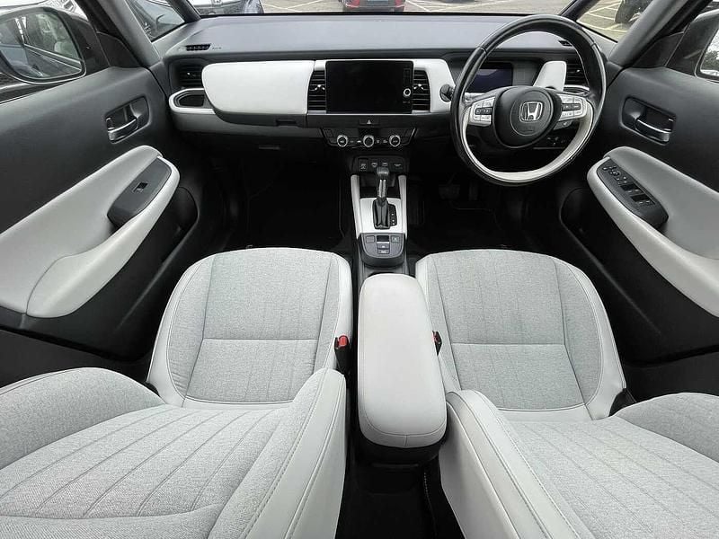 Used Honda Jazz Hybrid 109 HP (80 kW) 2022 Midnight blue beam Hatchback